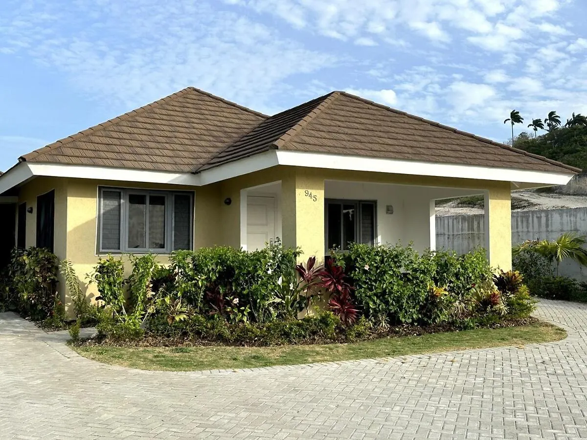The Sunshine 3 Bedroom Villa With Pool & Gyms kontakt
