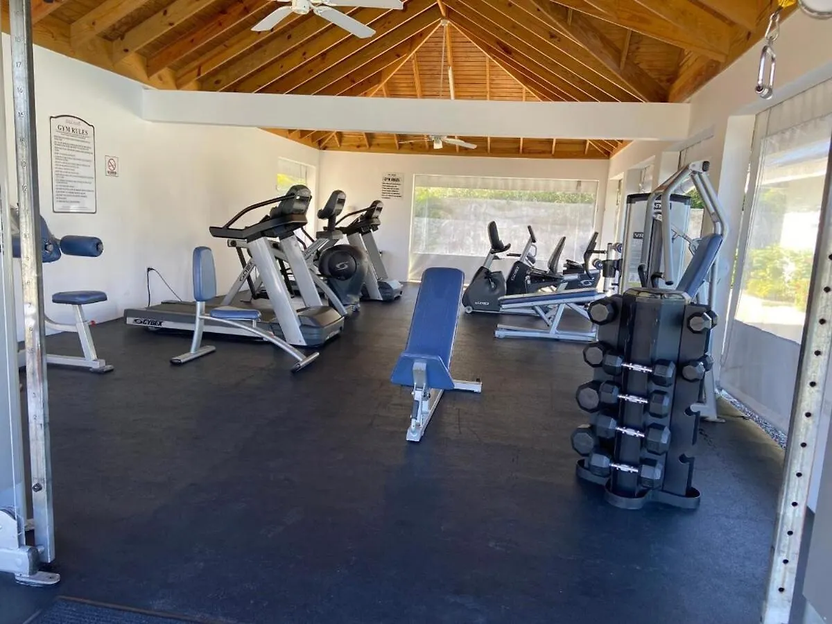 The Sunshine 3 Bedroom Villa With Pool & Gym Richmond